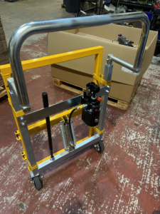 mobile hydraulic lifter